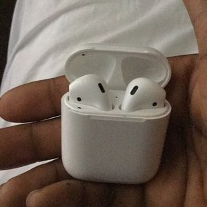 Apple ear buds